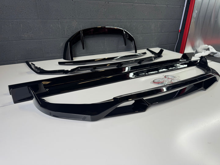 BMW X7 G07 LCI GLOSS BLACK M PERFORMANCE KIT – MotorLuxe Styling