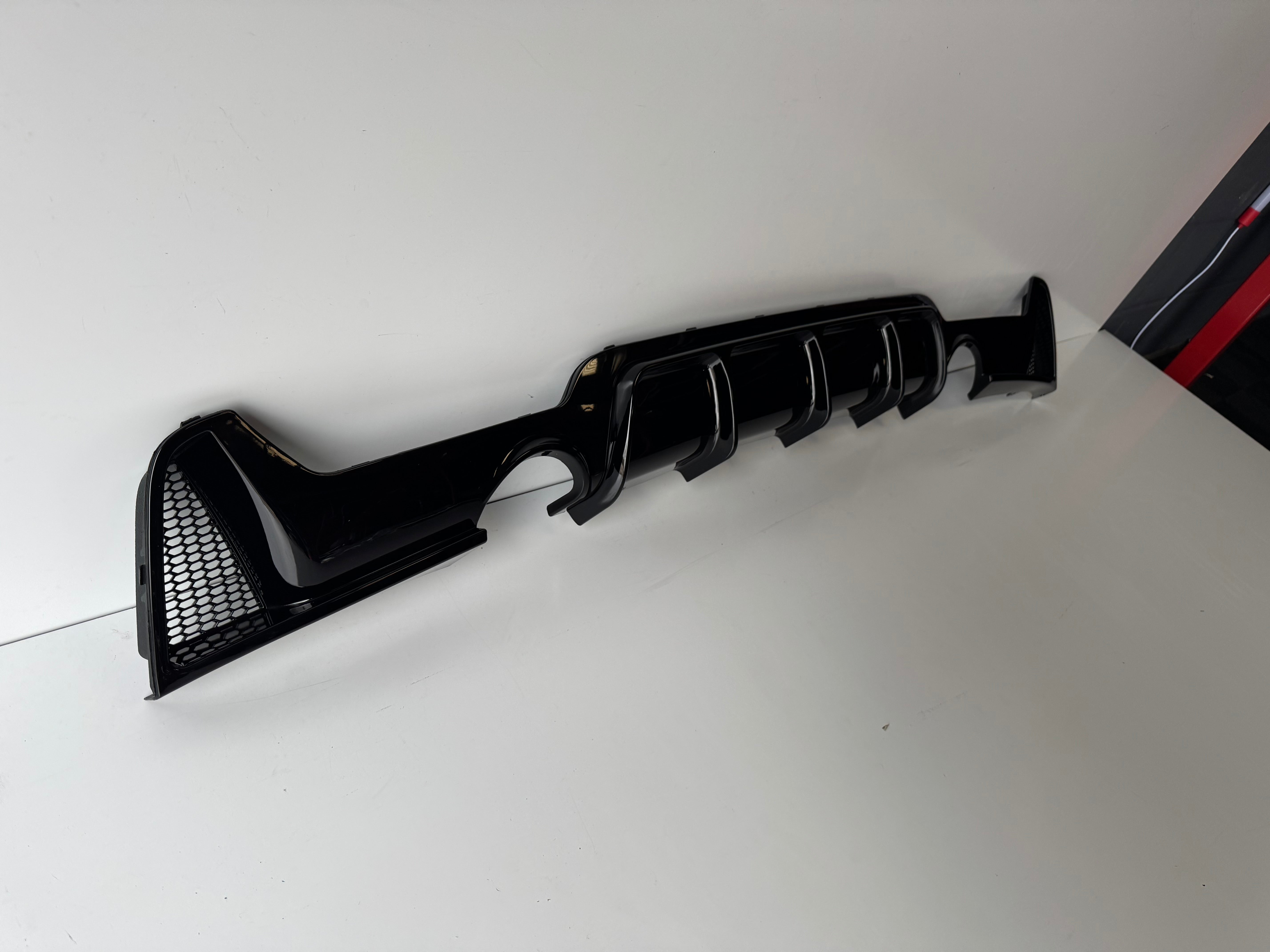 BMW 4 SERIES 435i 440i GLOSS BLACK REAR DIFFUSER – MotorLuxe Styling